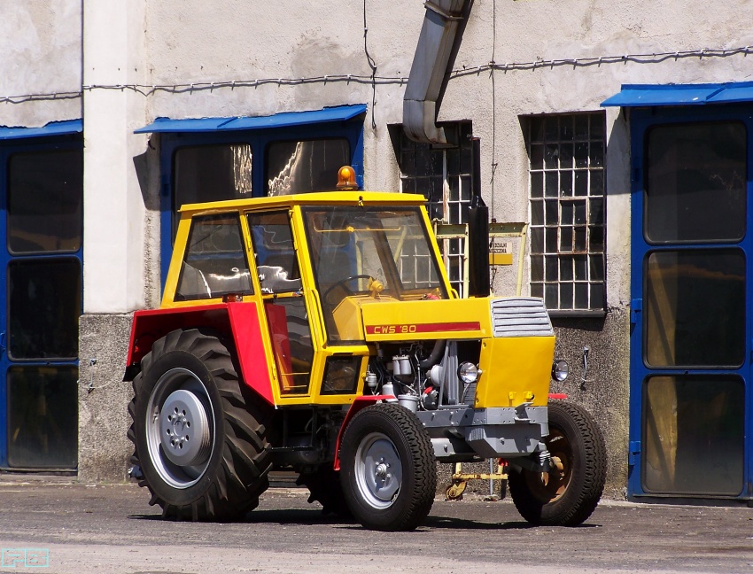 CWS'80
Ursus przed HalÄ... B.
Słowa kluczowe: MZA ORT Ursus CWS'80 2012