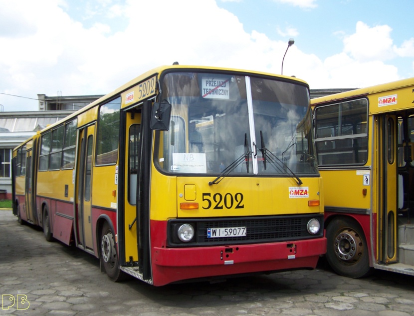 5202
Czeka na montaż silnika
Słowa kluczowe: Ik280 5202  ORT R10 2010