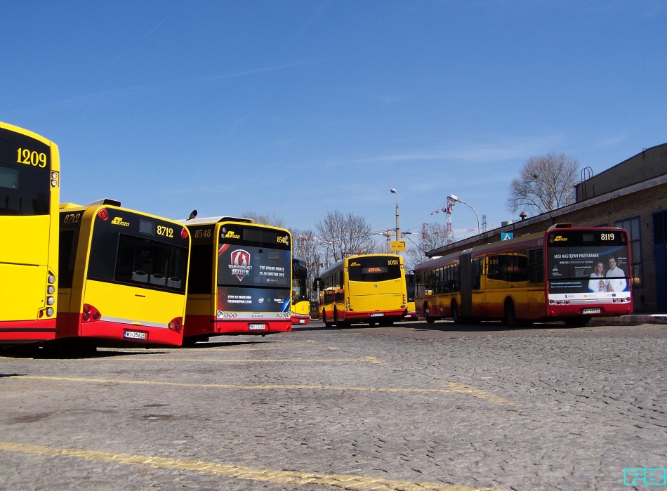 1021
Także na manewrach.
Słowa kluczowe: SM10 1021 ZajezdniaWoronicza 2015