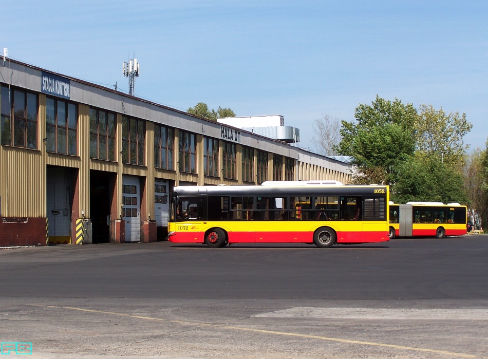 1052
Mały Solaris wjeżdża do Hali OT.
Słowa kluczowe: SU10 1052 ZajezdniaKleszczowa 2015