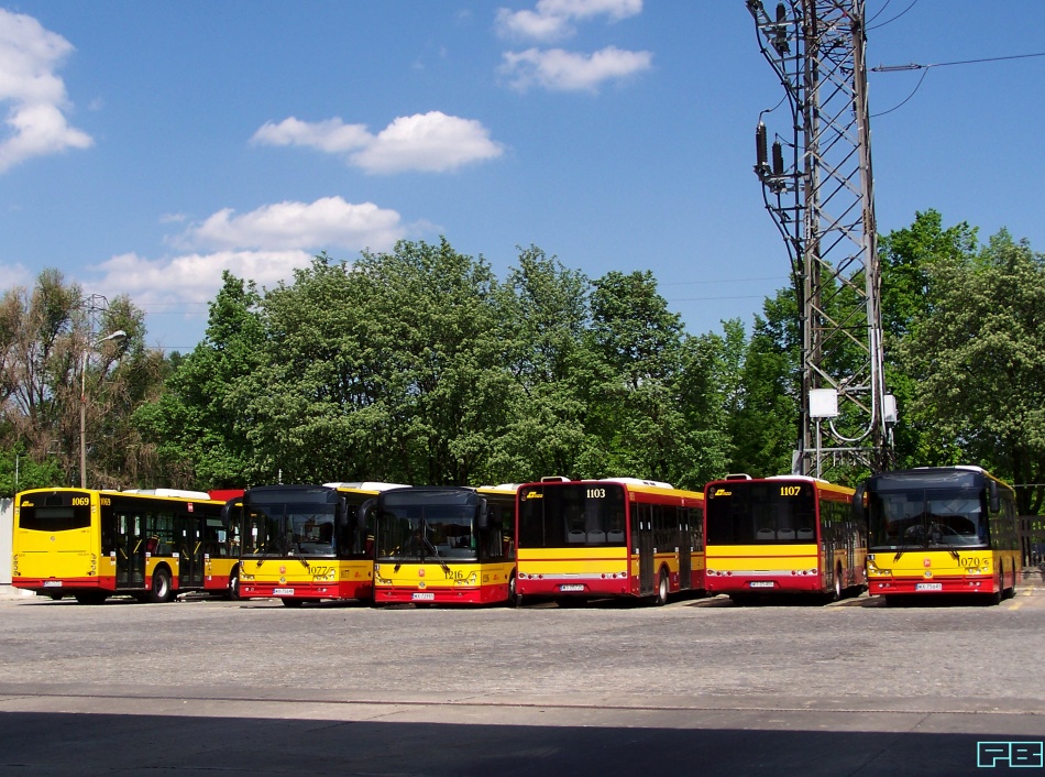 1069, 1077, 1070, 1216, 1103, 1107
W dawnej mecce solowych Ikarusów same Sol-...
Słowa kluczowe: SM10 1069 1077 1070 SM12 1216 SU12 1103 1107 ZajezdniaWoronicza 2014