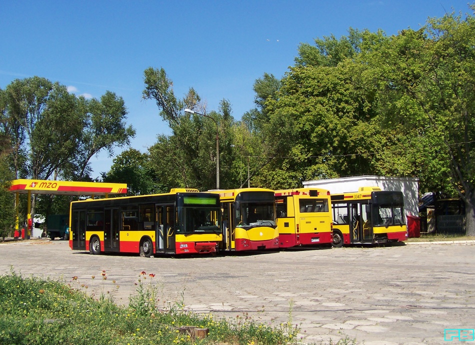 1304, 4867, 4796, 3347
One już nie pojadą.
Słowa kluczowe: NM223.3 1304 M121M 4867 4796 NG313 3347 ORT 2015