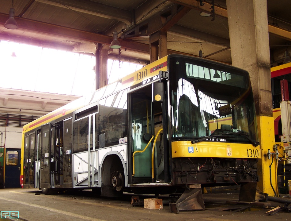 1310
Ostatni remontowany MAN na CWSie.
Słowa kluczowe: NM223.3 1310 ORT 2013