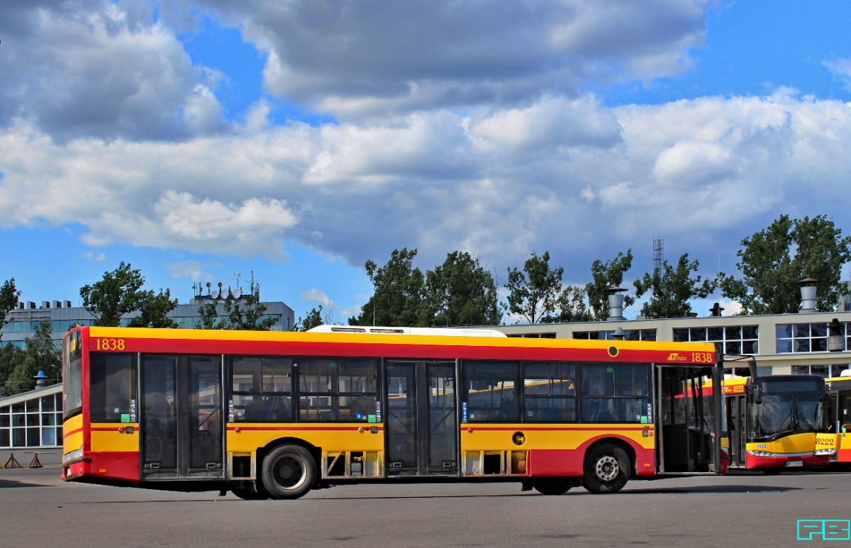 1838
Czeka na placu na zakończenie naprawy.
Słowa kluczowe: SU12 1838 ZajezdniaOstrobramska 2019