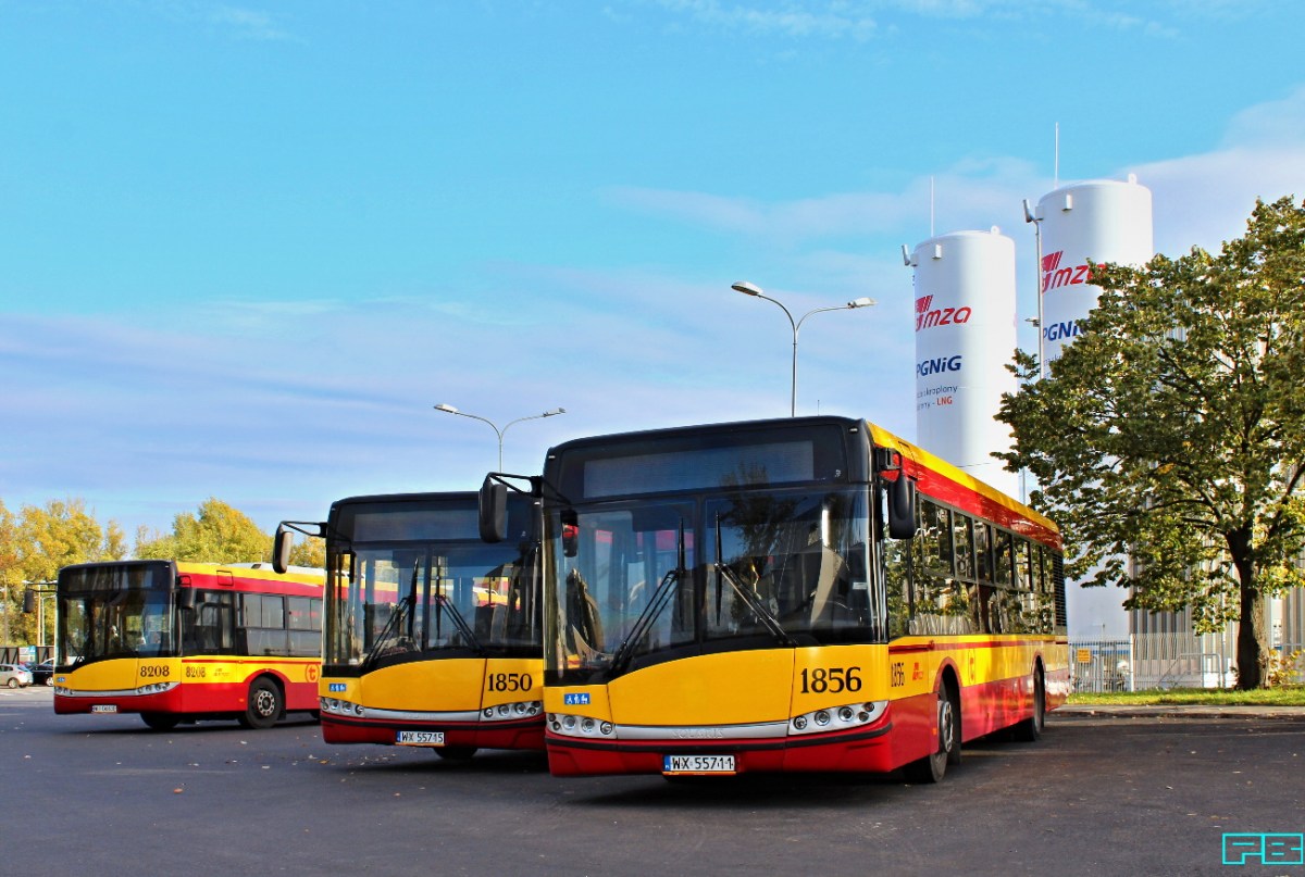 1850, 1856, 8208
Diesle pod gazem.
Słowa kluczowe: SU12 1850 1856 SU18 8208 ZajezdniaOstrobramska 2019