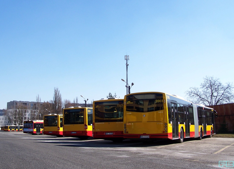 2003
Solbus przy Mesiach.
Słowa kluczowe: SM18 2003 ZajezdniaKleszczowa 2014