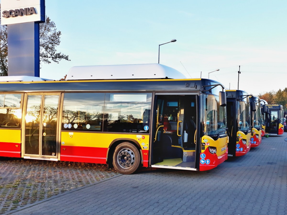 Scania CN280UB 4x2 EB CNG
Foto: StrażakSam.
Słowa kluczowe: CN280UB4x2EBCNG ScaniaSerwis Słupno 2018