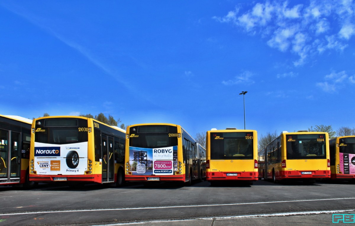 2031, 2010, 2243, 2214
Prócz 2031 wszystkie zostają na Kleszczowej.
Słowa kluczowe: SM18 2031 2010 ConectoG 2243 2214 ZajezdniaKleszczowa 2019