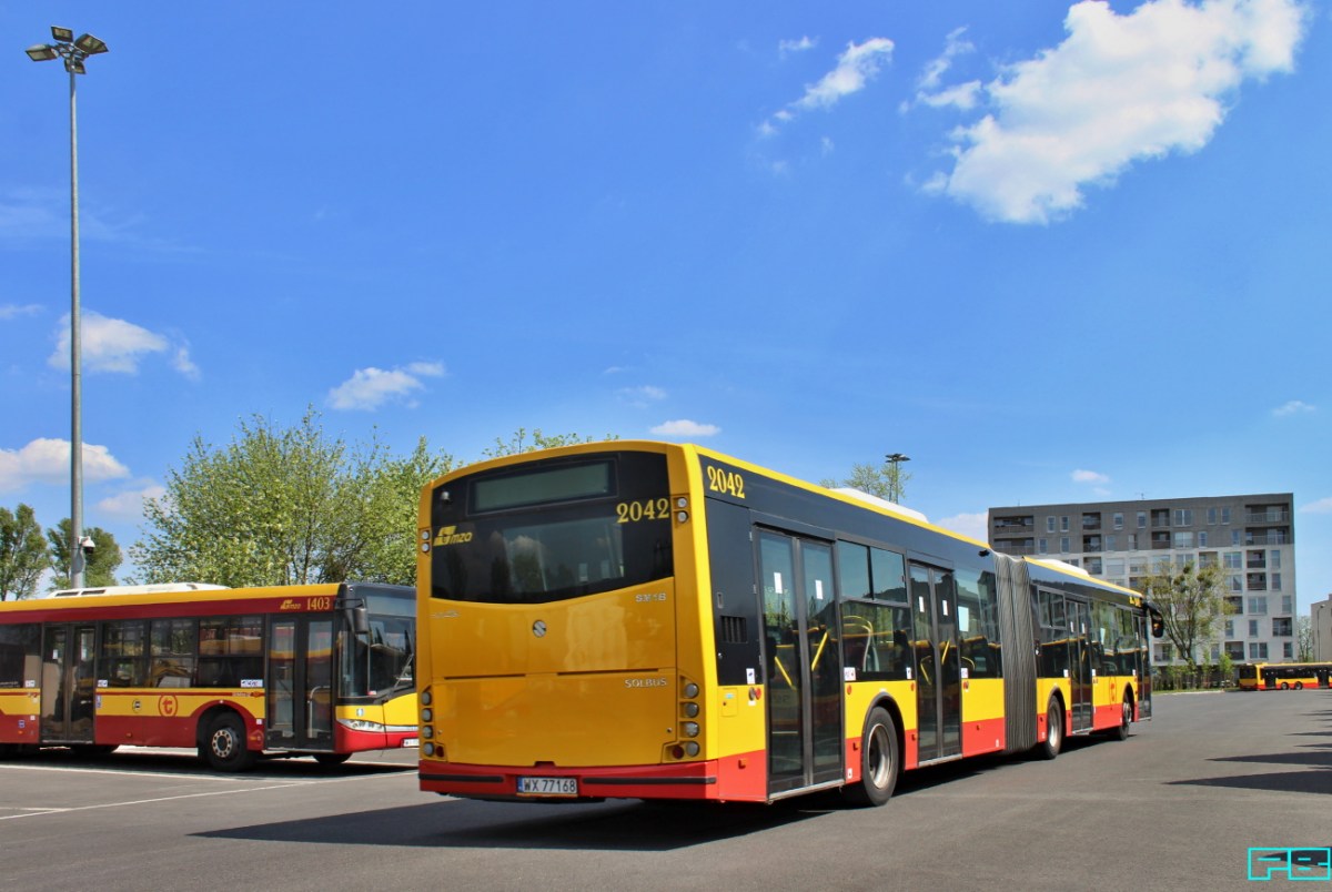 2042
Już z R&G. 
Pozdrowienia dla elektrycznego Roberta.  ;)
Słowa kluczowe: SM18 2042 ZajezdniaKleszczowa 2019