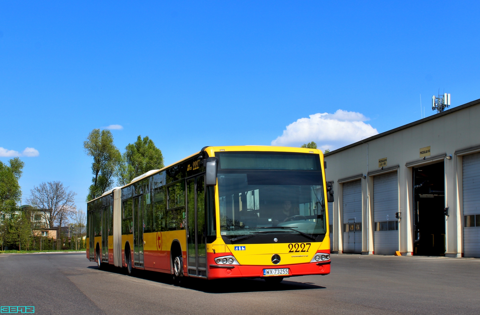 2227
Słowa kluczowe: MercedesConectoG 2227 ZajezdniaKleszczowa 2022