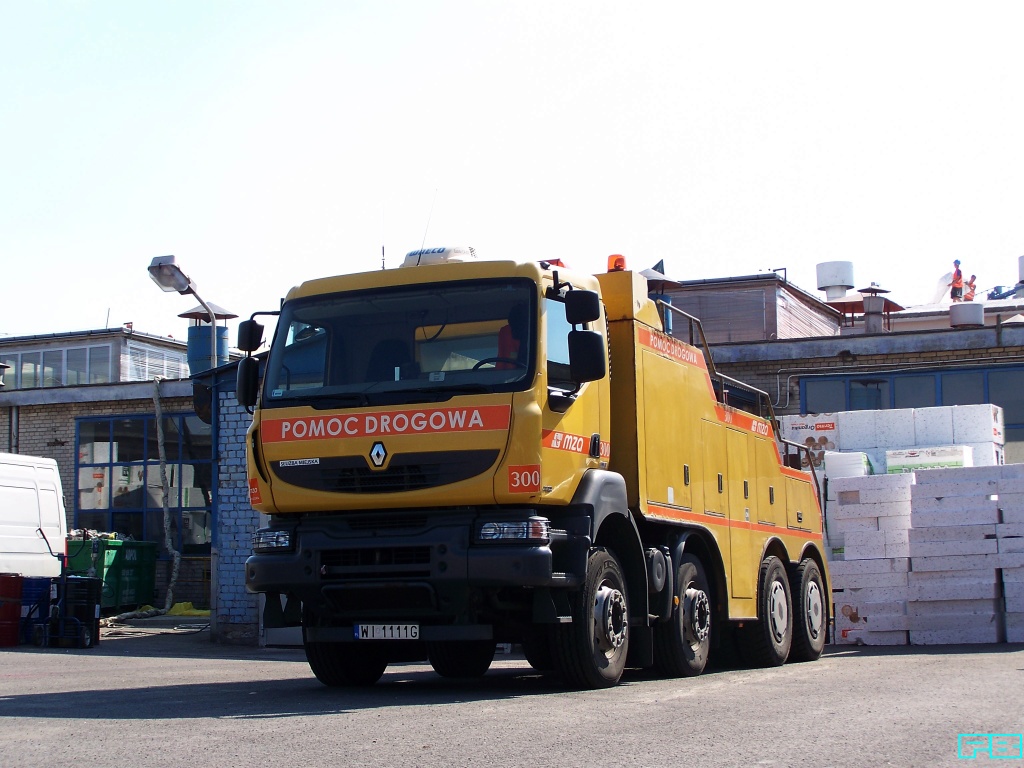 300
Francuski ciężki ciągnik w służbie MZA. A za jego plecami przebudowa Hali OC.
Słowa kluczowe: Renault 300 ZajezdniaWoronicza 2016