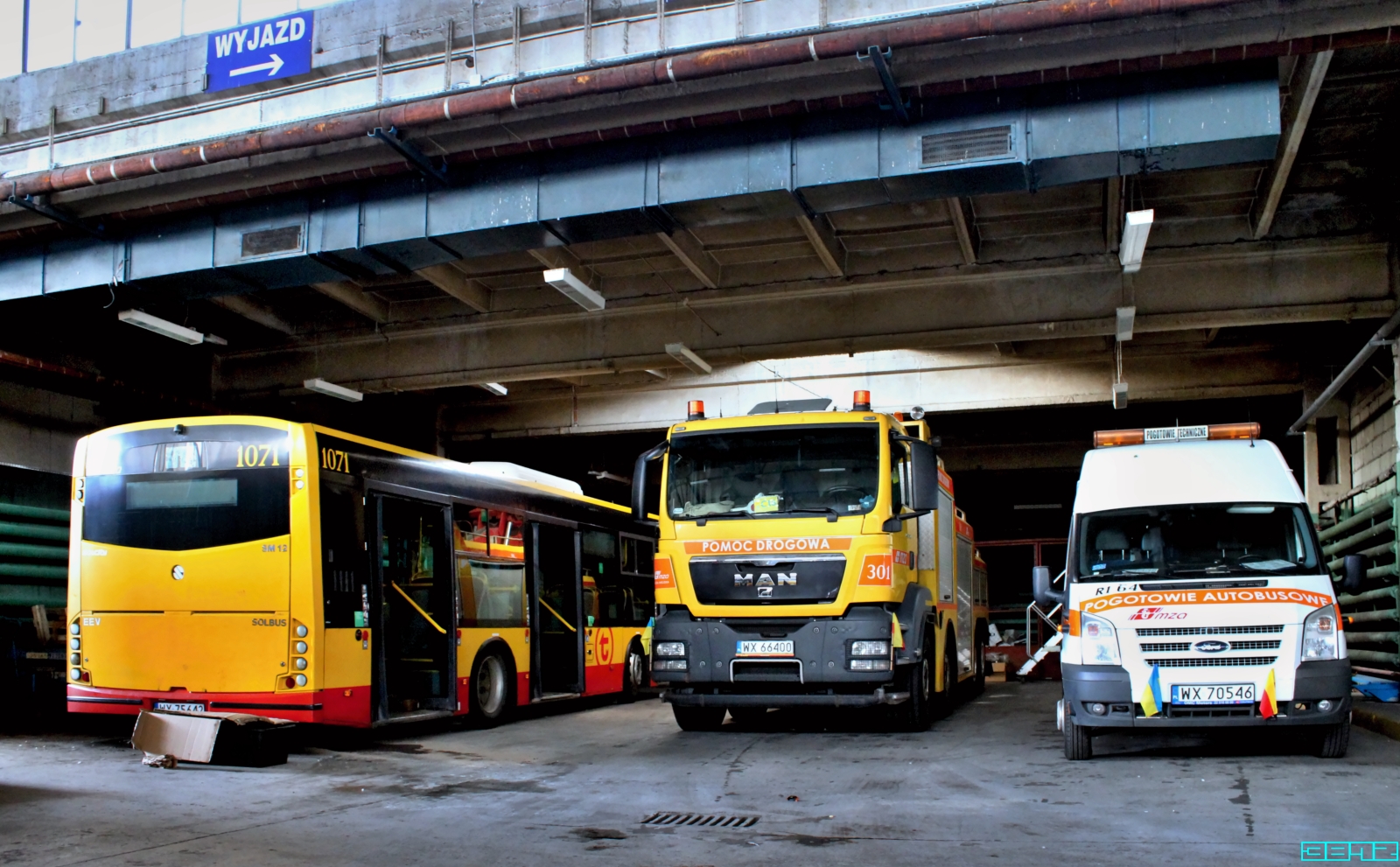 301, 64, 1071
Słowa kluczowe: MANTGS41.440 301 FordTransit 64 SM10 1071