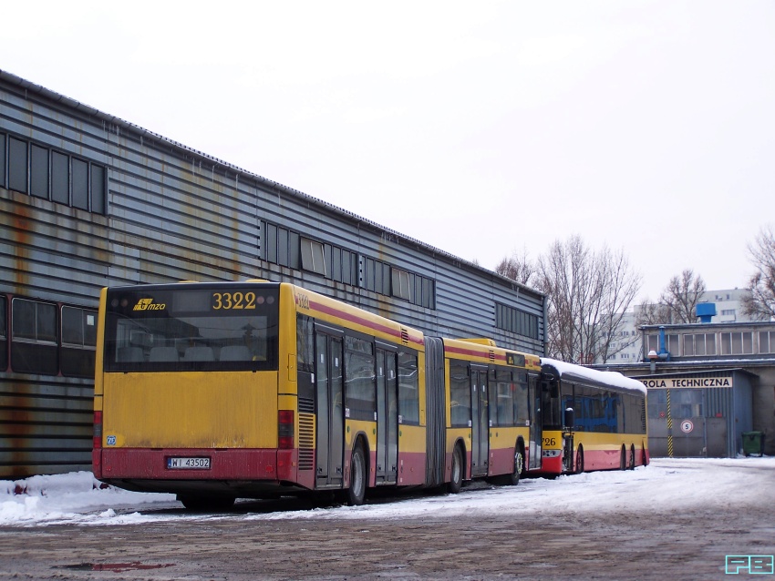 3322
Ten MAN Sady odwiedził już dwa razy. Jeszcze jako 3608 po kolizji z tramwajem, no i po spaleniu silnika z częścią sekcji B. Teraz leczy ów silnik.
Słowa kluczowe: NG313 3322 ORT 2013