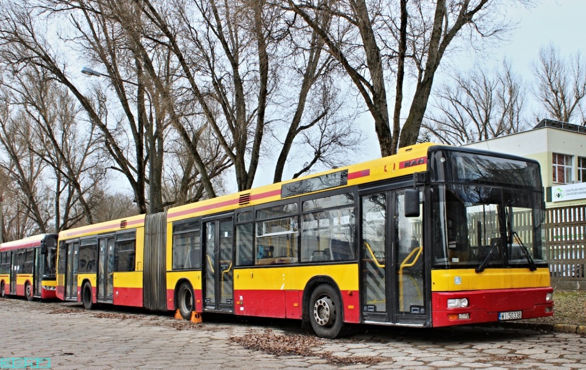 3340
Przed wyjazdem z Hali OC.
Słowa kluczowe: NG313 3340 ZajezdniaStalowa 2017