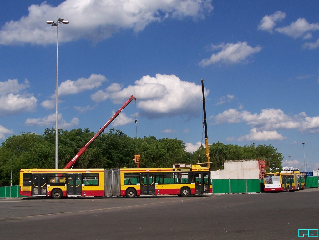 3366, 3902
Budowa metra trwa w najlepsze.
Słowa kluczowe: NG313 3366 3902 ZajezdniaStalowa 2017