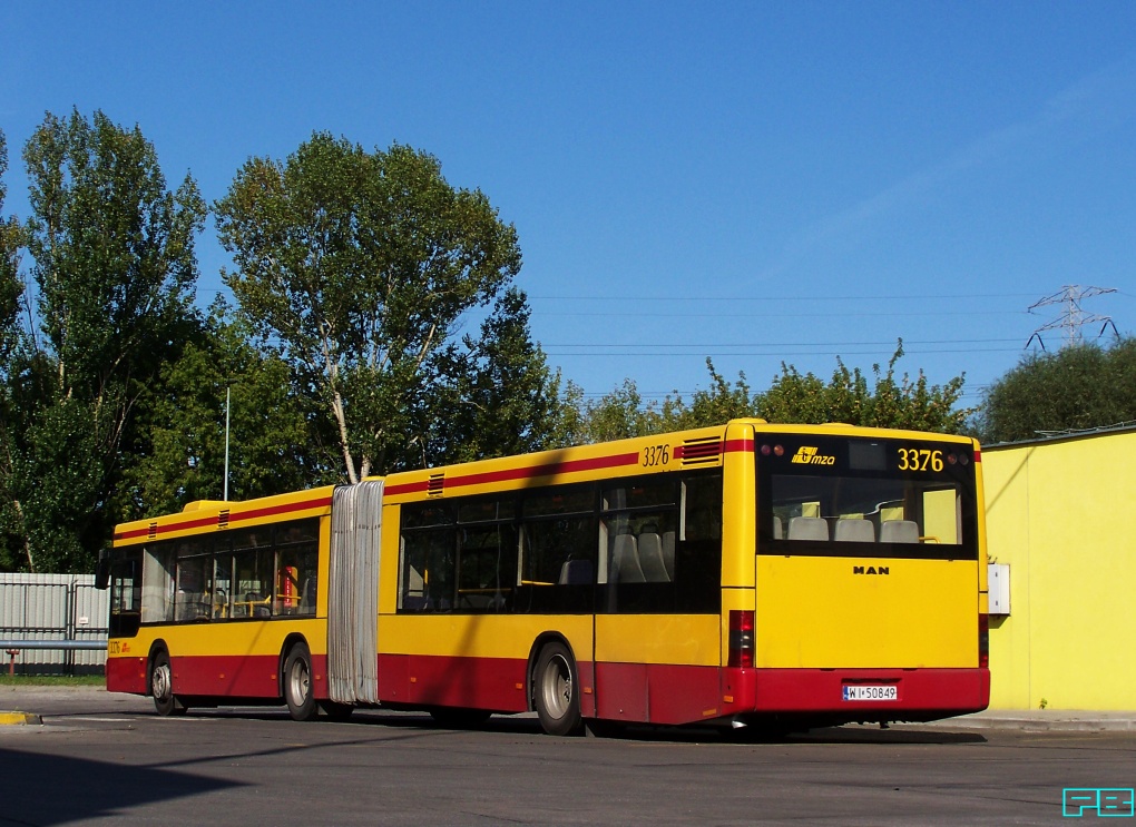 3376
Choć to już dzisiaj "rzęchy", wciąż powalają ponadczasową techniką i urodą.
Słowa kluczowe: NG313 3376 ZajezdniaStalowa 2017