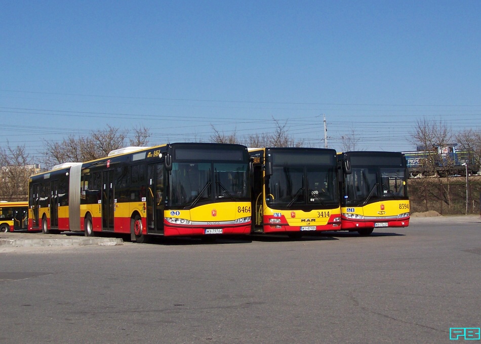 3464, 3414, 8594
Nowoczesność na Stalowej z PKP Cargo w tle.
Słowa kluczowe: Lion'sCityG 3464 3414 SU18 8594 ZajezdniaStalowa 2015