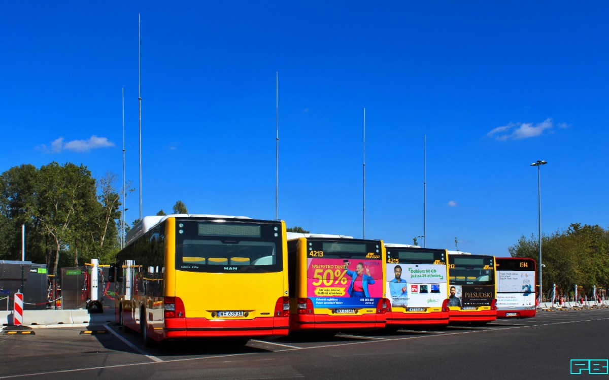 4242, 4213, 4215, 4212, 1514
1514 za chwilę pojedzie na Stalową.
Słowa kluczowe: LionsCityCNG 4242 4213 4215 4212 SU12 1514 ZajezdniaKleszczowa 2019