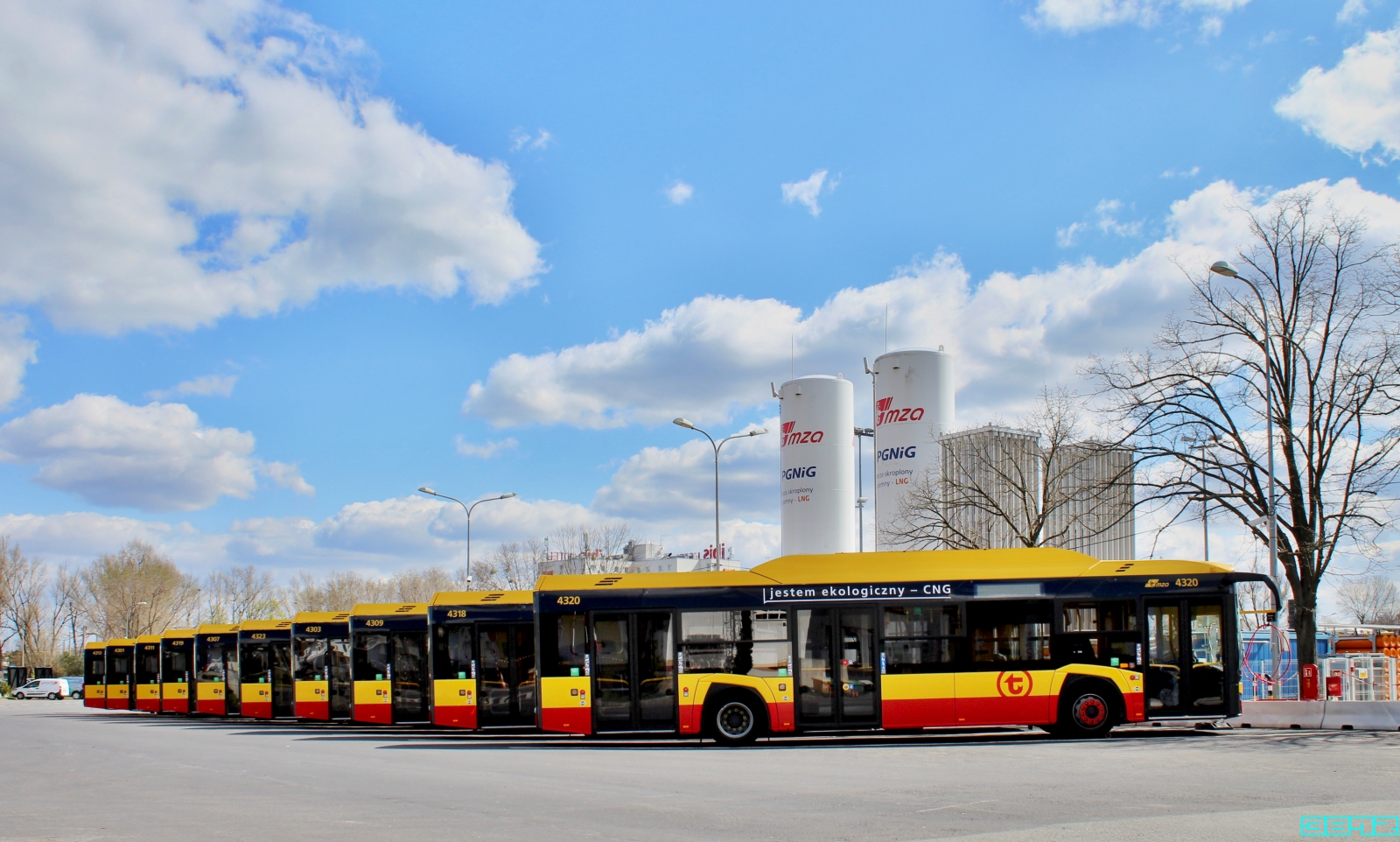 4320, 4318, 4309, 4303
Słowa kluczowe: SU12IVCNG 4320 4318 4309 4303 ZajezdniaOstrobramska 2022