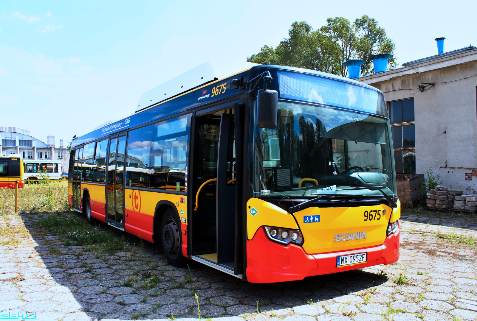 4526
Słowa kluczowe: CN280UB4M323 4526 ORT 2024