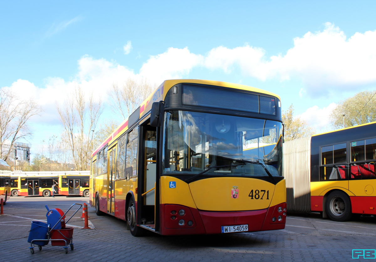 4871
Naprawdę są zadbane.
Sprzątanie.
Słowa kluczowe: M121M 4871 ZajezdniaStalowa 2017