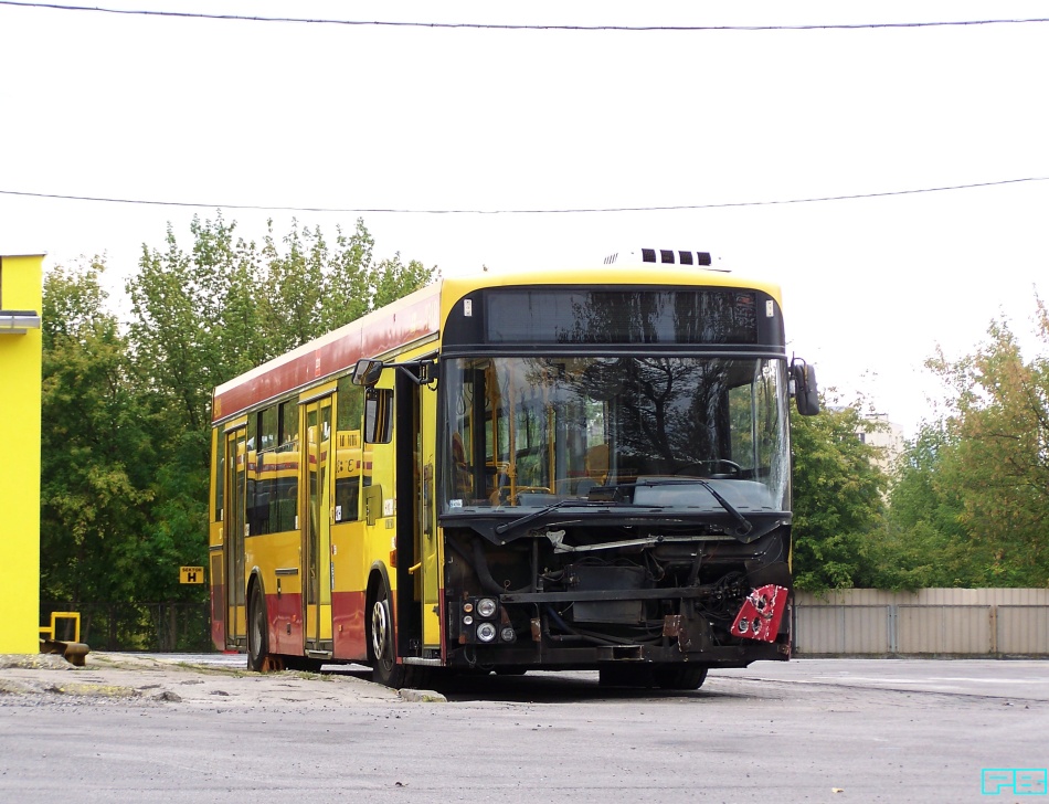 4918
Zostanie naprawiony na Stalowej.
Słowa kluczowe: M121M 4918 ZajezdniaStalowa 2014