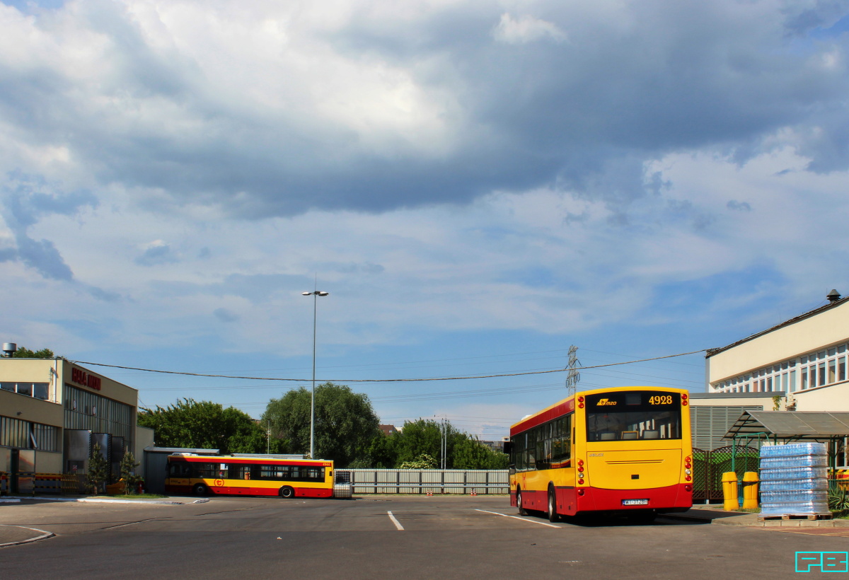 4928
Rezerwa.
Słowa kluczowe: M121I 4928 ZajezdniaStalowa 2018