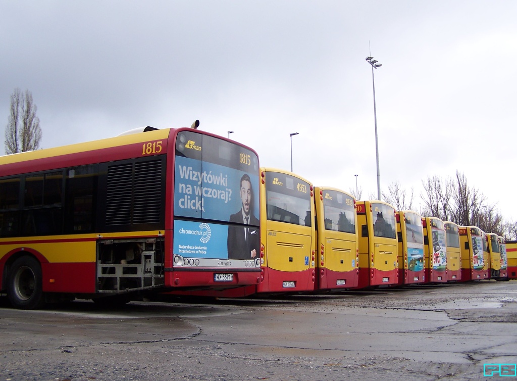 1815, 4953, 4950, 4939
Strefa odstawcza.
Solaris oczekuje na dokończenie naprawy.
Jelcze ostatniej generacji jak widać cierpią niestety nie tylko na silniki Iveco.
Słowa kluczowe: SU12 1815 M121M 4953 4950 M121I 4939 ZajezdniaStalowa 2015