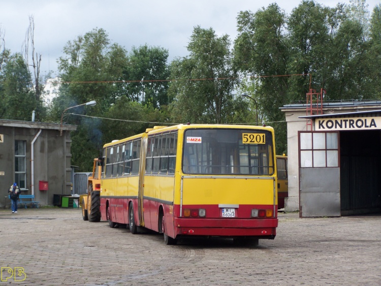 5201
Nie sam już jedzie. Wrócił do macierzy. Bez wyjętych podzespołów czeka na kupca na Ostrobramskiej
Słowa kluczowe: Ik280 R10 ORT 5201