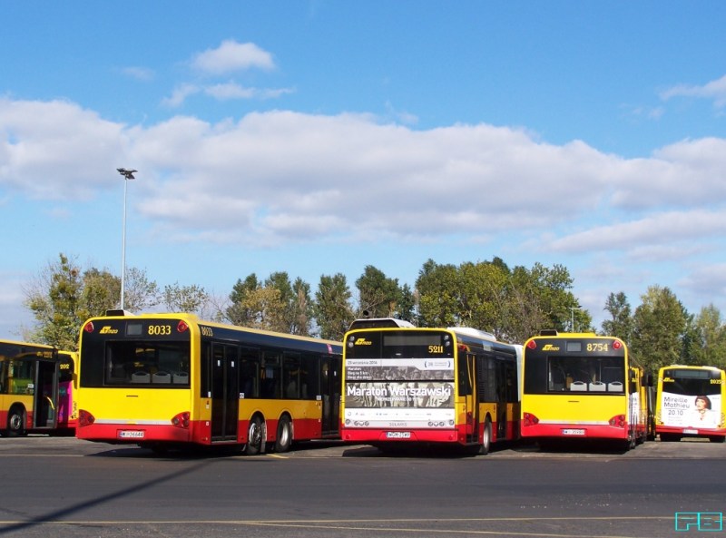 8754, 8033, 5211
Szykują się do pracy.
Słowa kluczowe: SU15 8754 8033 SU18 5211 ZajezdniaKleszczowa 2016