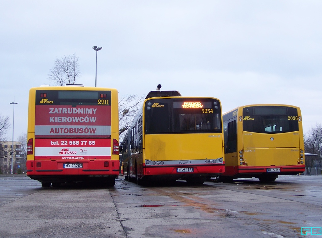 5254, 2211, 2026
Trzech typów?
Słowa kluczowe: SU18 5254 ConectoG 2211 SM18 2026 ZajezdniaKleszczowa 2016