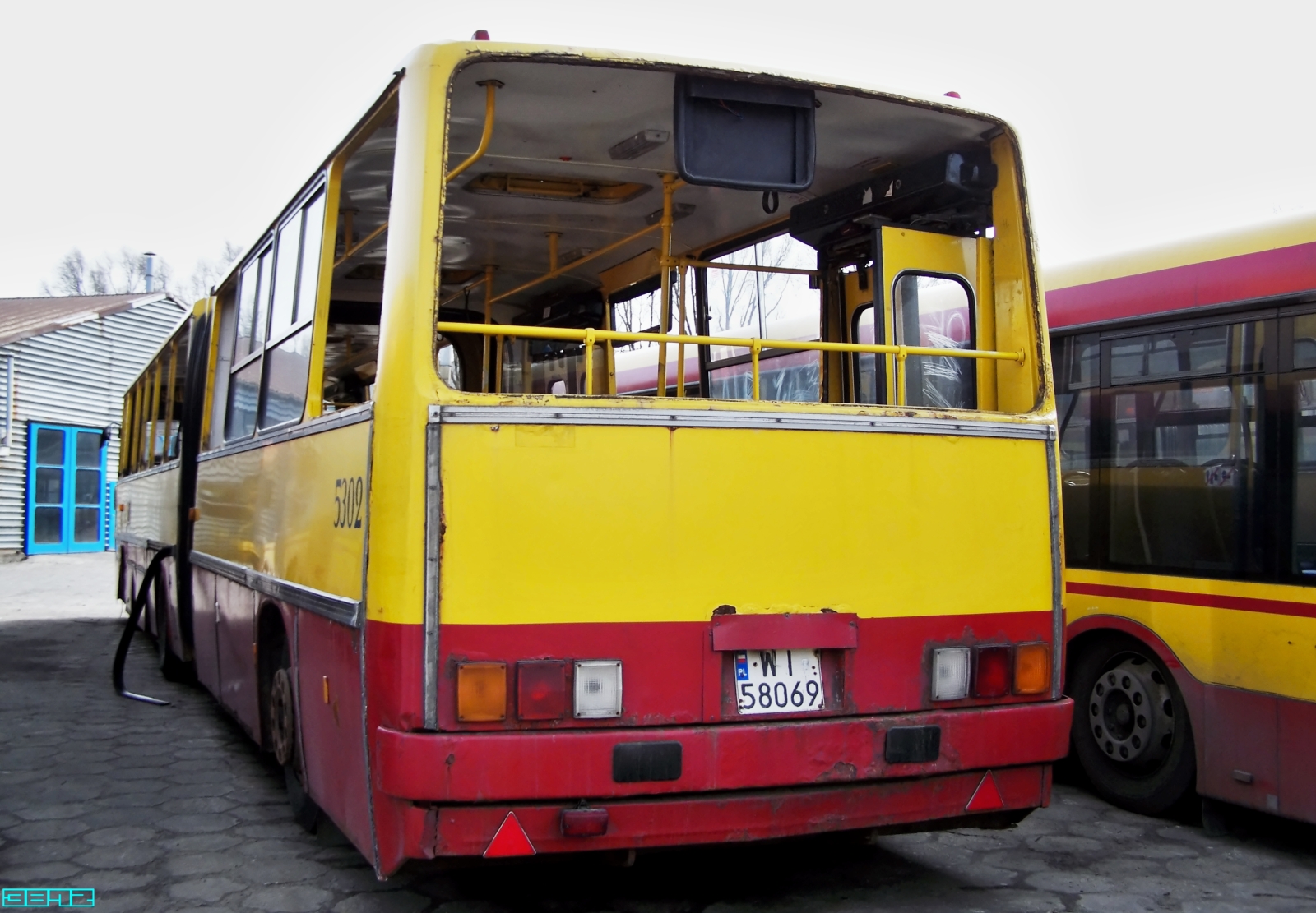 5302
Słowa kluczowe: Ik280 5302 ORT 2011