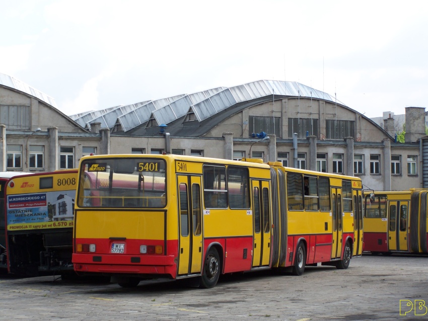 5401
Poprawki przy silniku. 
Już jakiś sprytny wozak go obił...
Słowa kluczowe: Ik280 R10 5401 ORT