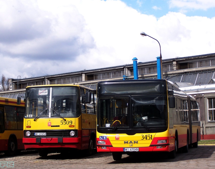 5509, 3451
Dodatki na CWSie.
Słowa kluczowe: MZA R13 Ikarus280 5509 LionsCityG 3451 2012