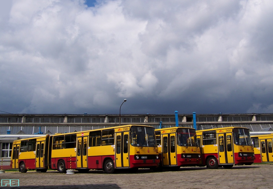 5580, 5304, 5410
Tymczasem i nad tym zestawem zaczynają się zbierać chmury.
Słowa kluczowe: IK280 5580 5304 5410 ORT 2013