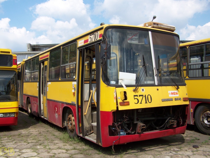 5710
Zapewne spotka go odbudowa. Teraz leczy silnik
Słowa kluczowe: Ik280 R11 5710 ORT