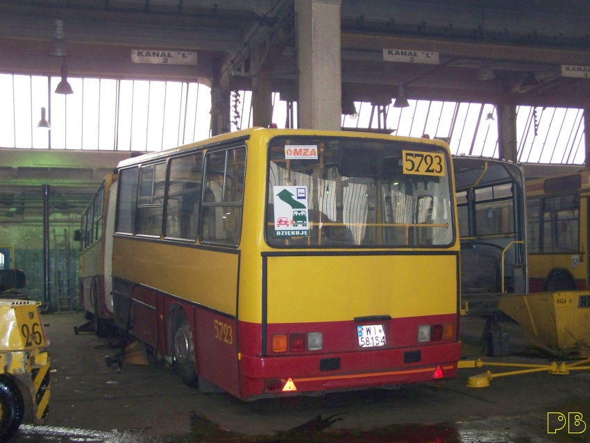 5723
Jednak braki taborowe wymusiły naprawę ikarusa nadającego się już do kasacji. 
Ogłoszono jednak już przetarg na 168 nowych autobusów. Ależ będzie wtedy bezlitosna rzez... 
Słowa kluczowe: Ik280 5723 ORT R11