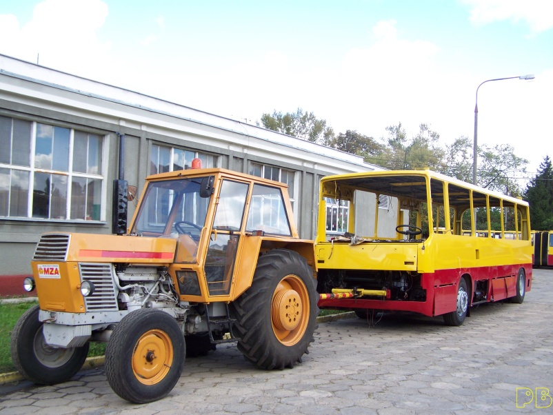 5740
Autobus przegubowy
Słowa kluczowe: Ik280 5740 ORT R11