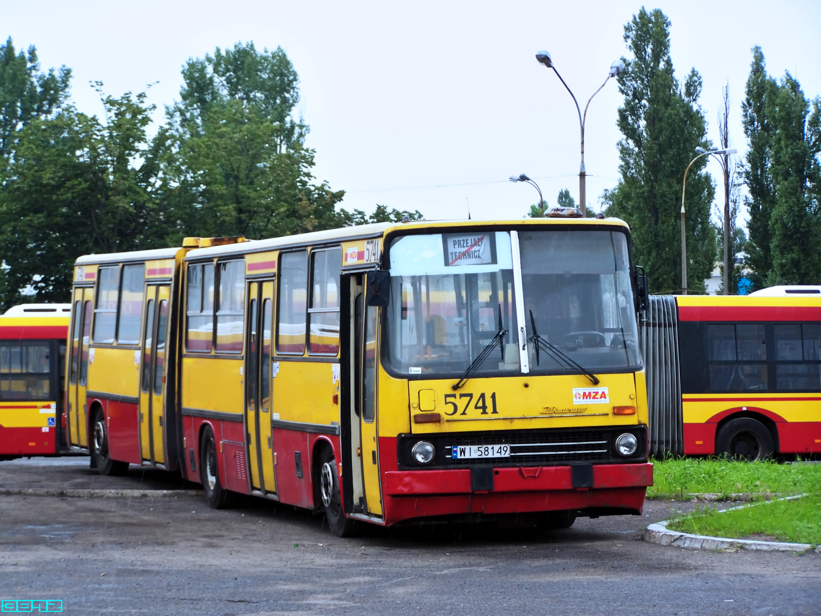 5741
Słowa kluczowe: IK280 5741 ZajezdniaOstrobramska 2010