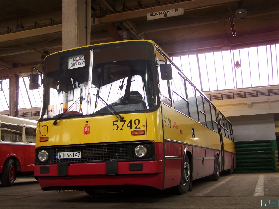 5742
Nie wszystko wskazuje na to, że to on będzie zabytkiem.
Słowa kluczowe: IK280 ORT 5742 ORT