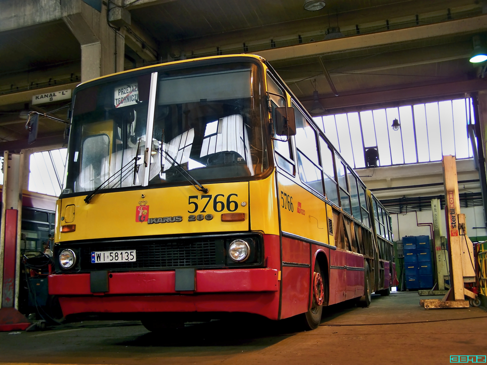 5766
Słowa kluczowe: IK280 5766 ORT 2012