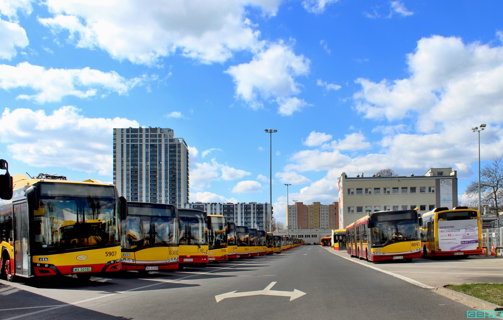 5907, 8302, 7311, 7732
Różności.
Słowa kluczowe: SU18IVE 5907 SU18 8302 SM18LNG 7311 SU18IVCNG 7732 ZajezdniaOstrobramska 2022