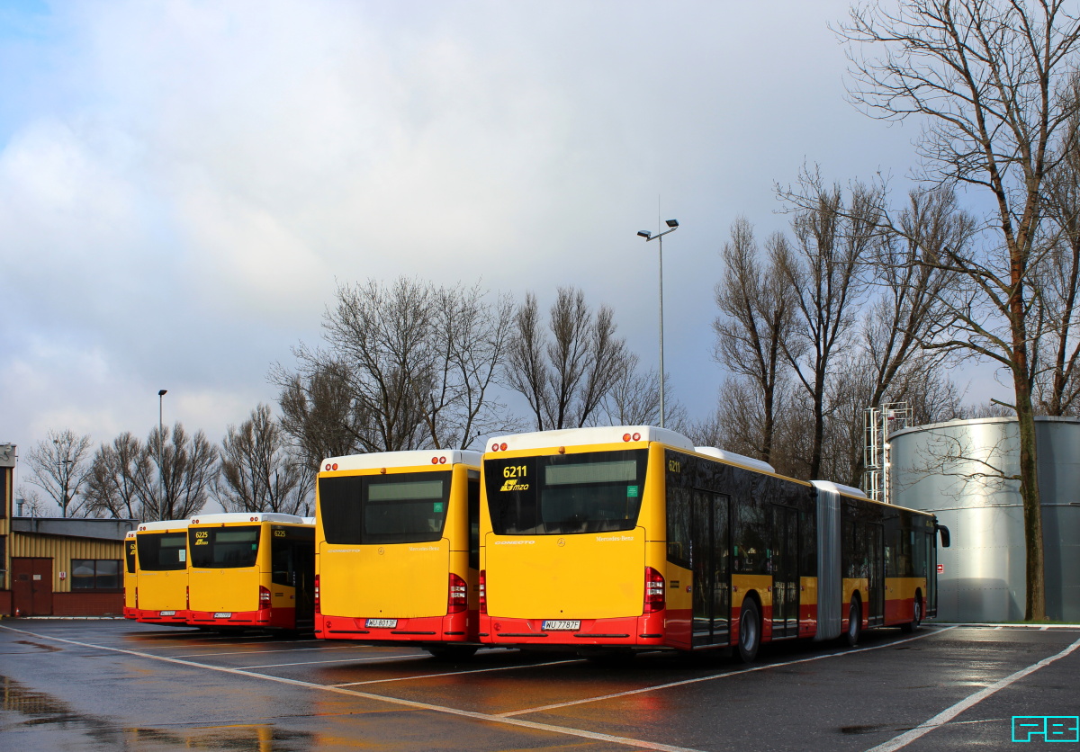 6211, 6215, 6225, 6203, 6200
Pod choinkę, z najlepszymi życzeniami świątecznymi dla Was wszystkich.
Słowa kluczowe: ConectoG 6211 6215 6225 6203 6200 ZajezdniaKleszczowa 2017