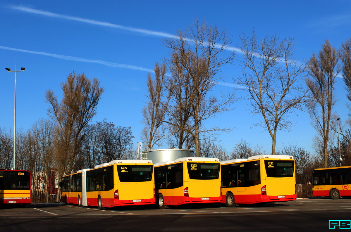 6227, 6223, 6230
Coraz ich więcej.
Słowa kluczowe: ConectoG 6227 6223 6230 ZajezdniaKleszczowa 2018