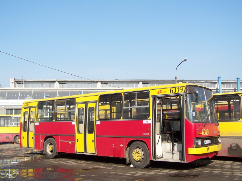 6330
Dzisiaj jeszcze 6319. Od jutra, według papierów rozpoczyna życie jako 6330. Z takim bowiem numerem rozpoczął w 1993 roku służbę na Stalowej.
Wreszcie na CWSie
Słowa kluczowe: Ik260 6330 ORT R10