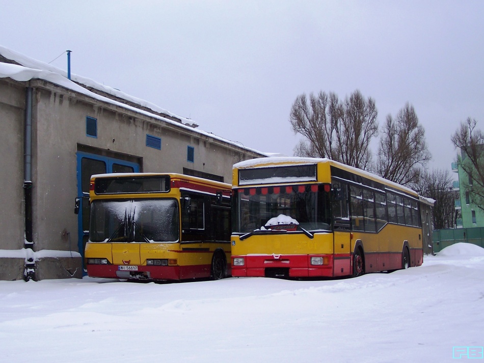 6712, 4701
Po likwidacji Ikarusów, swój czas mają Neoplany i Jelcze.
Słowa kluczowe: N4020 6712 M121M 4701 ORT 2014