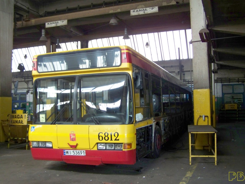 6812
Odsłonięta kratownica
Słowa kluczowe: Neoplan N4020 R11