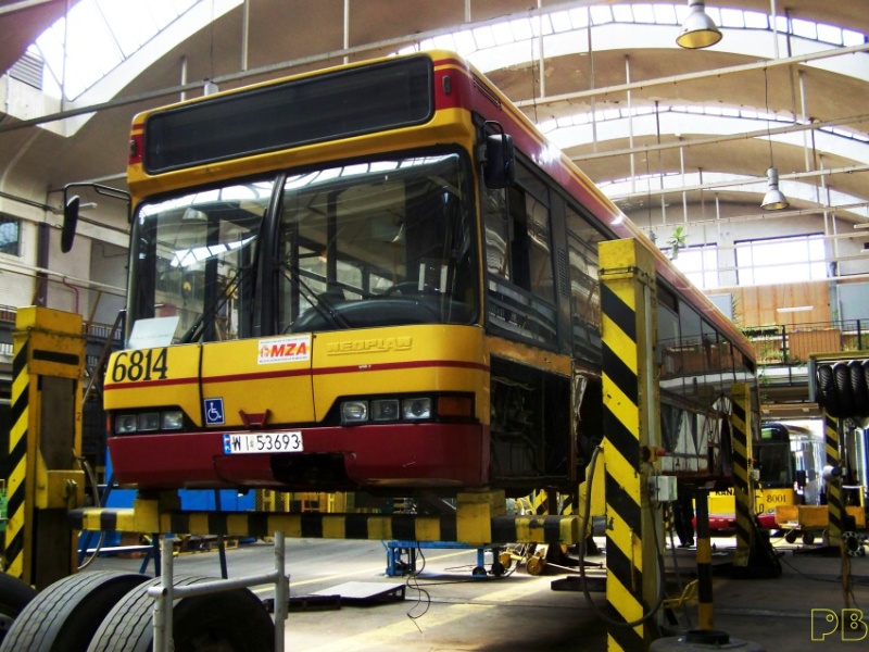 6814
Takie auto teraz w naprawie. Będzie jak nowe, znając CWS
Słowa kluczowe: Neoplan N4020 R11