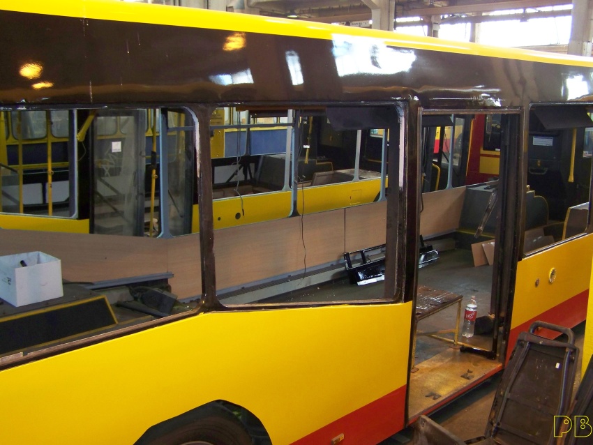 6814
Sosenki
Słowa kluczowe: Neoplan N4020 R11