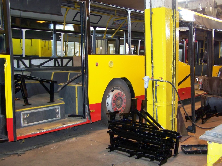 6814 
Za moment montaż jak nowych siedzeń
Słowa kluczowe: Neoplan N4020 R11